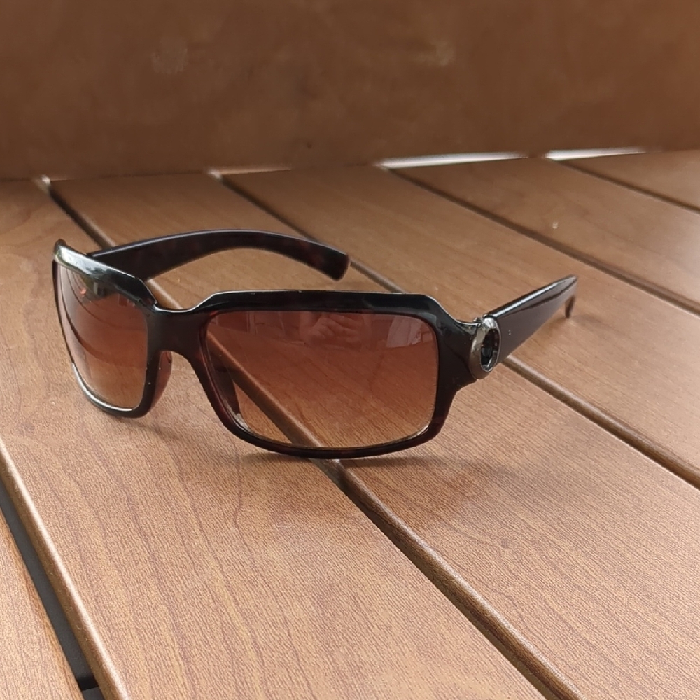 Stylish Brown Sunglasses